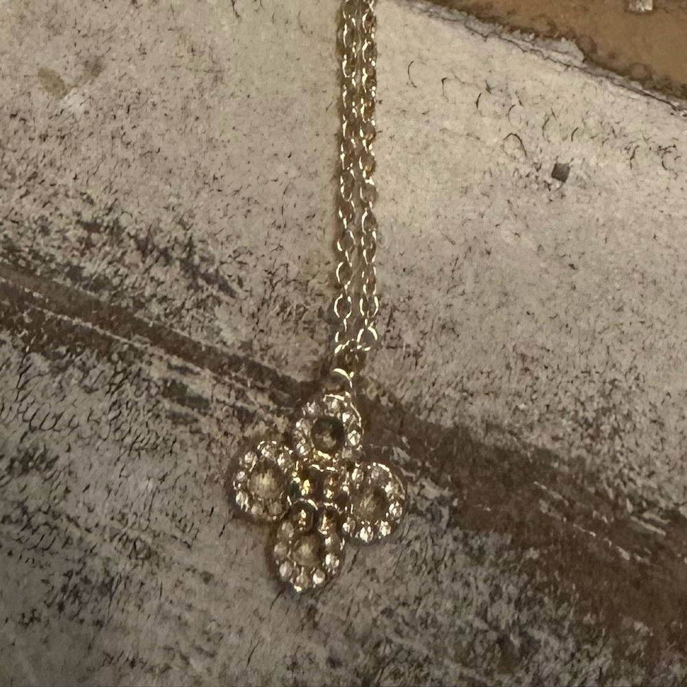 Elegant Gold Tory Burch Pendant Necklace
